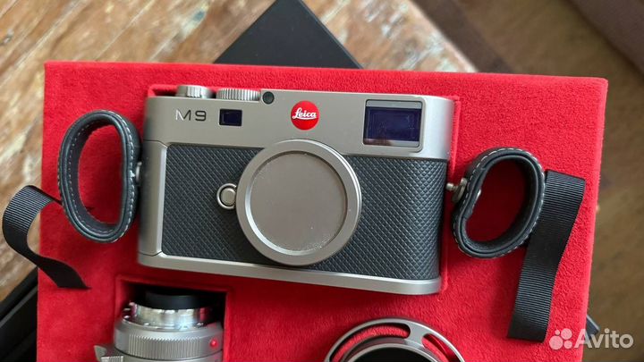 Leica m9 Titan