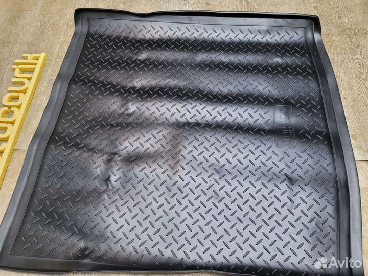 Коврик в багажник Audi Q7 I (2005-2015)