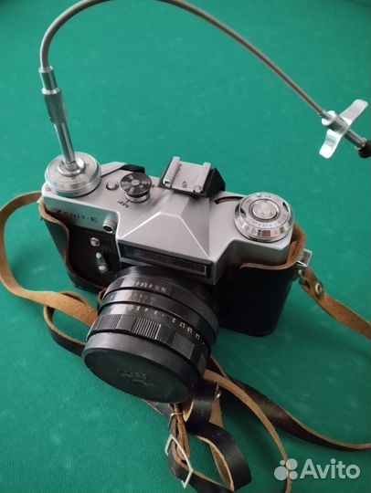 Фотоаппараты Зенит Е, Б с upiter 9 helios 44M