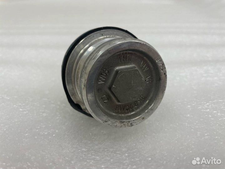 Шаровая опора 8W0407689B Audi A4 B9 0