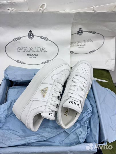 Кроссовки женские Prada