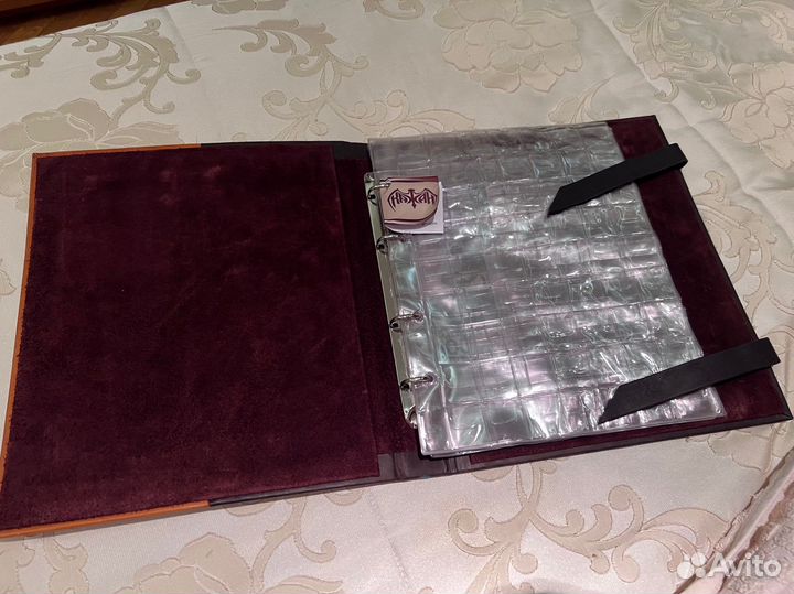 Альбом для монет кожаный