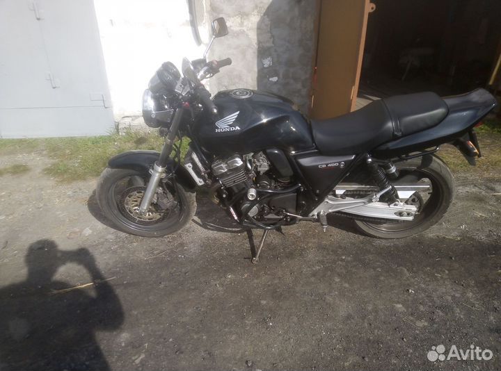 Honda cb 400