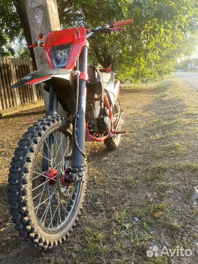 Кросс BSE z10