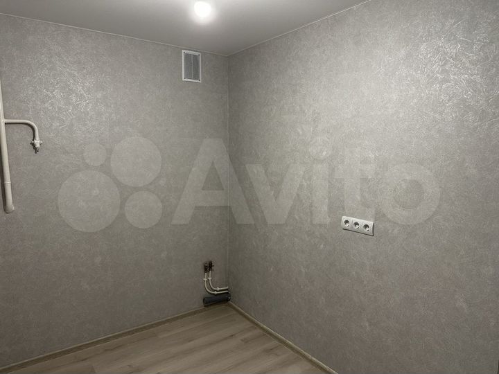 3-к. квартира, 60 м², 1/5 эт.