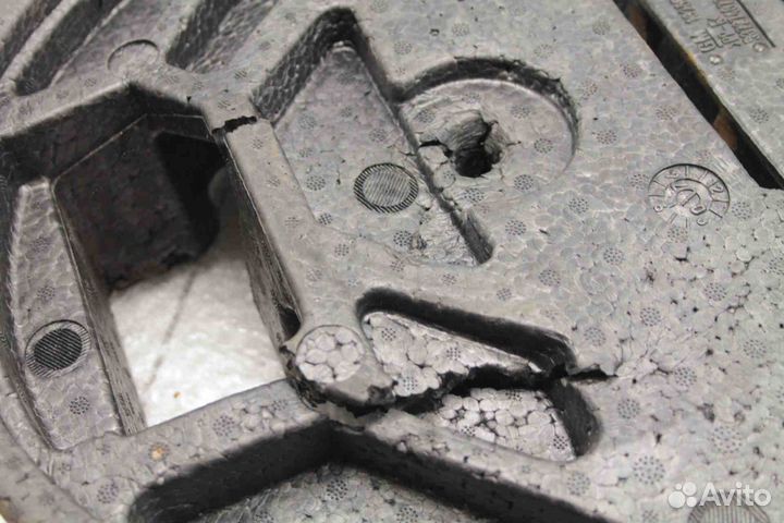 Ящик для инструмента (к-кт) Opel Astra H 2004+