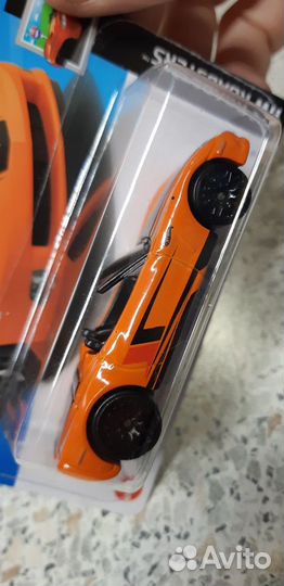 Модель Hot Wheels Corvette C6. 2/5