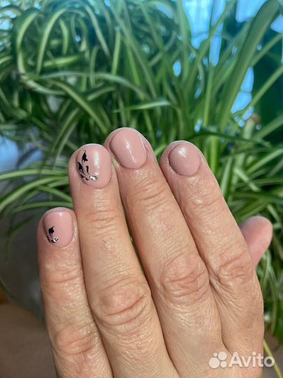 Маникюр на дому