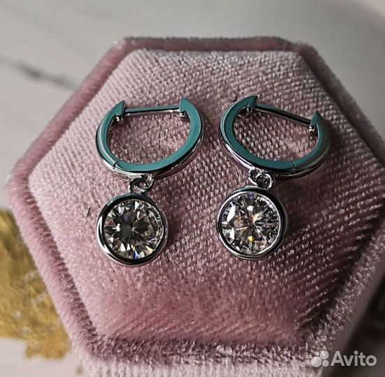 Серьги с бриллиантами муссанит