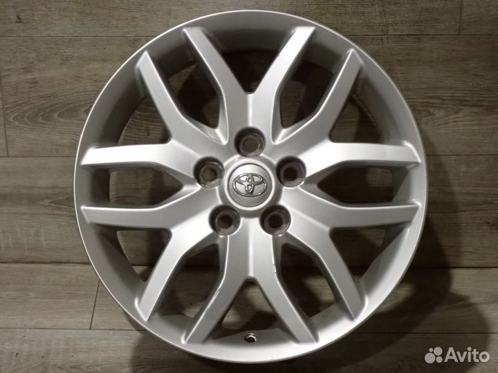 Оригинальные диски R17 на Toyota Camry
