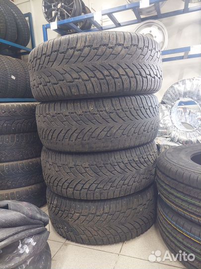 Nokian Tyres WR SUV 4 245/50 R19