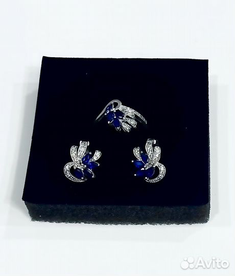 Серебряный комплект кольцо и серьги