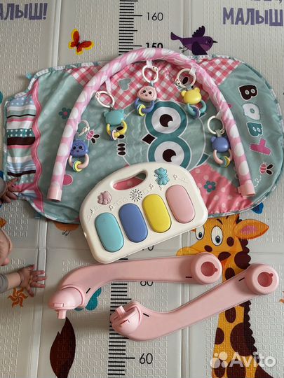 Развивающий коврик с пианино