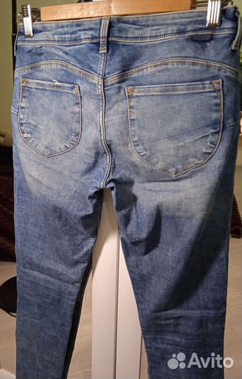 Джинсы hm