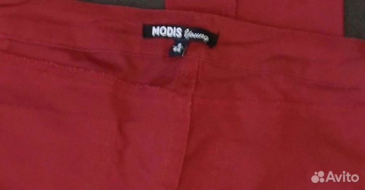 Джинсы и брюки новые. Размер 42