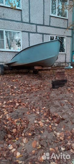 Лодка с мотором
