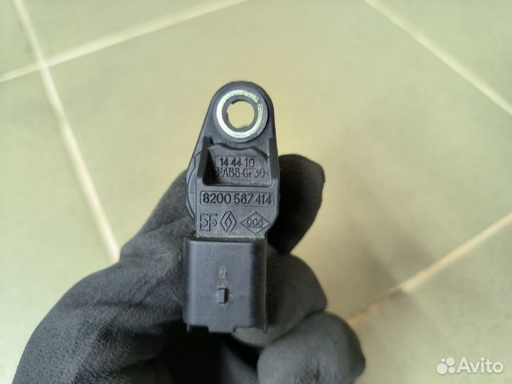 Датчик положения распредвала Nissan Renault