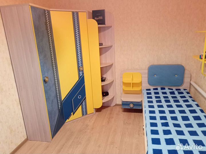 Спальный гарнитур бу