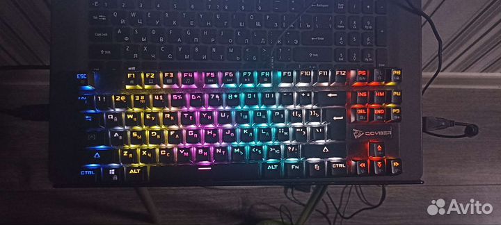 Механическая клавиатура Qcyber