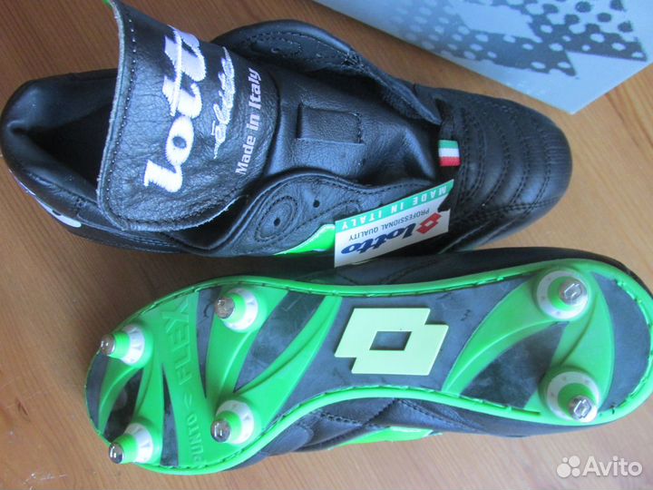 Бутсы- Lotto, Umbro