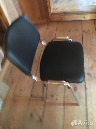 Офисные стулья изо