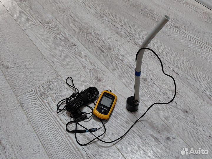 Эхолот Fish Finder