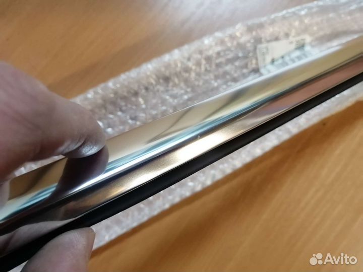 Молдинги боковых стекол для Туарег 7L