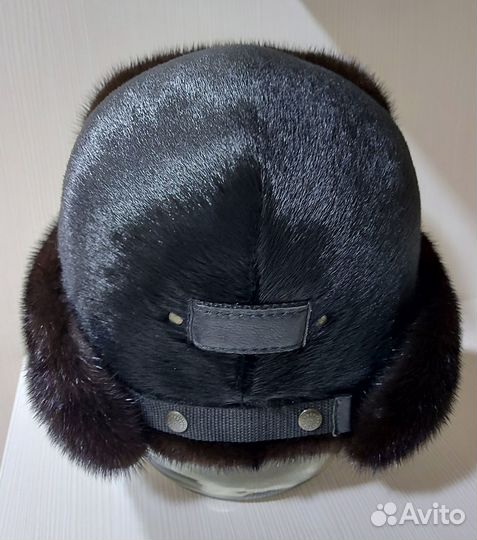 Продаю мужскую шапку зимнюю,мех норка и нерпа нат