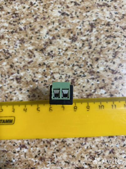 Разьем питания с клеммой