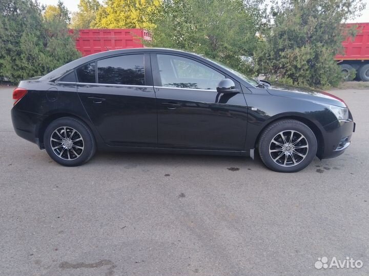 Chevrolet Cruze 1.8 AT, 2012, 143 840 км