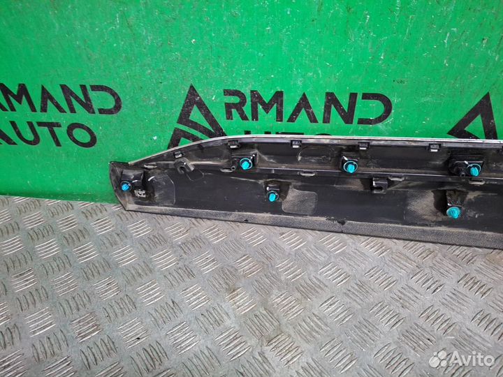 Молдинг двери передний правый Exeed Vx M36T