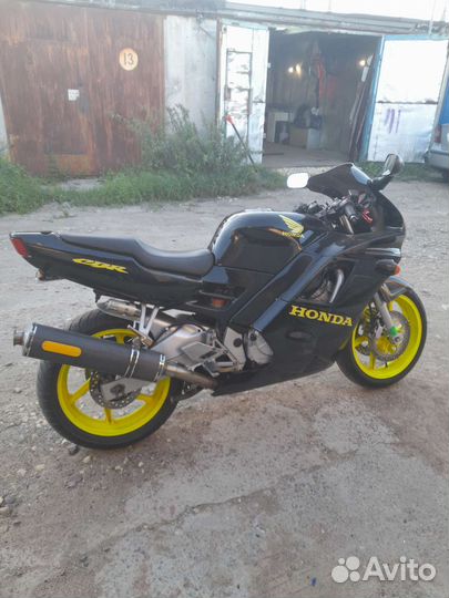 Honda CBR600F2