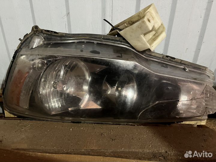 Фары на Lancer 10