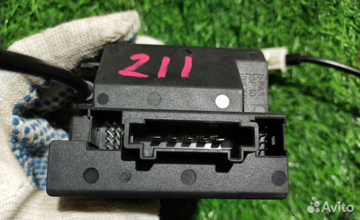 Замок зажигания Mercedes-Benz E-Class