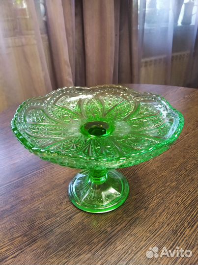 Винтажная фруктовница зелёное стекло
