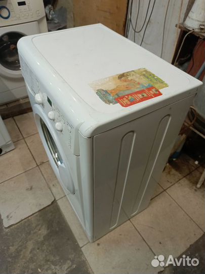 Стиральная машина indesit