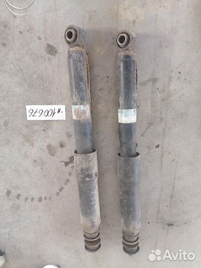 Амортизатор задний Toyota Land Cruiser 200 VDJ200