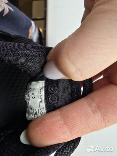 Кроссовки crocs