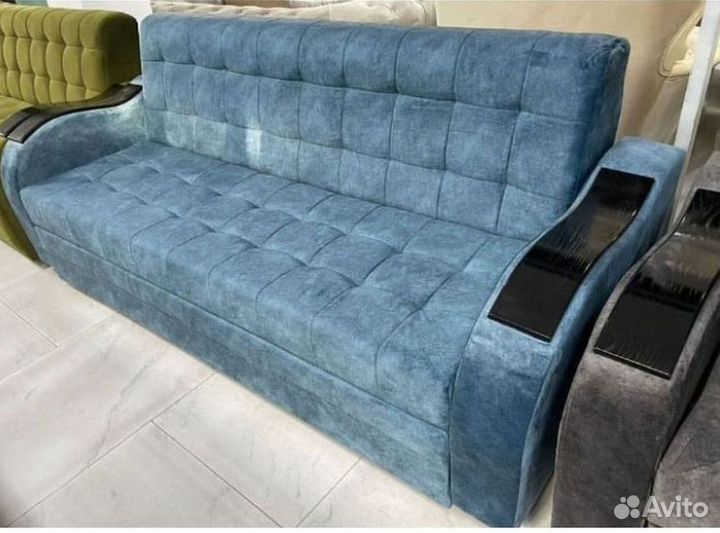 Прямой диван в наличии