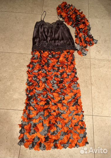 Платья праздничные