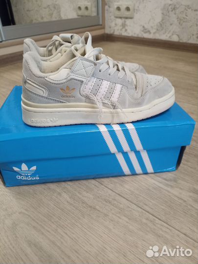 Кроссовки adidas