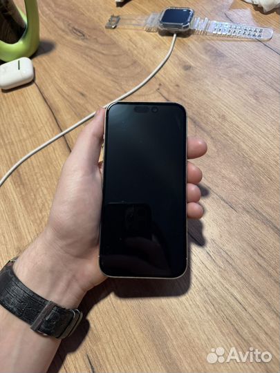 iPhone 15 Pro, 256 ГБ