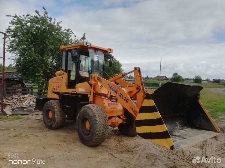 Фронтальный погрузчик YIGONG ZL20, 2011