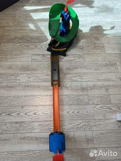 Машинки hot wheels (30шт) и трек Атака кобры