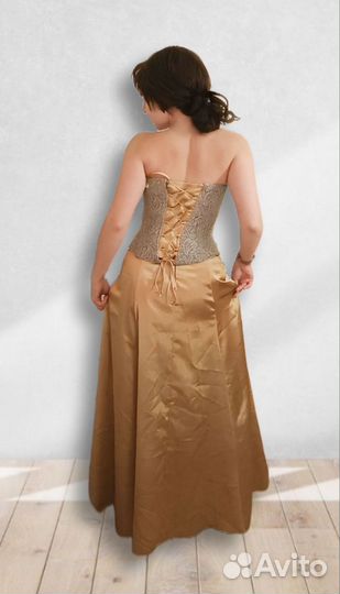 Корсет с юбкой