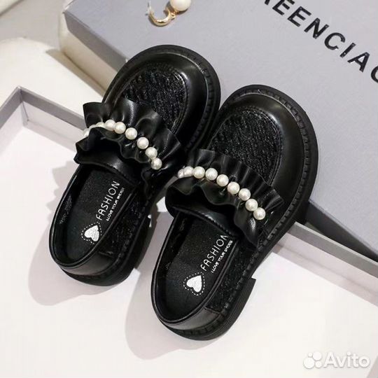 Туфли для девочки в школу