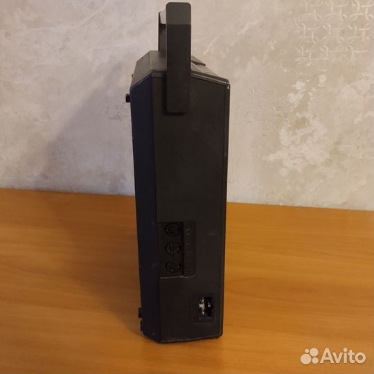 Кассетный магнитофон