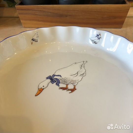 Блюдо новое Thun, фарфор