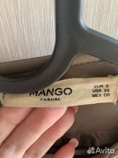 Кожаная куртка mango 42-44