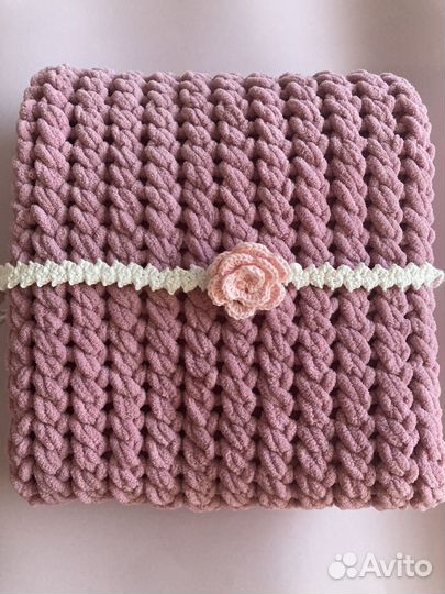 Плед детский вязаный